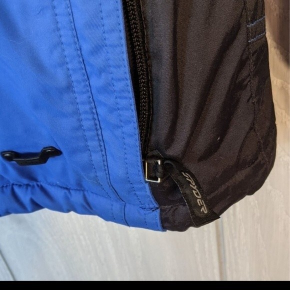 Spyder Snow Jacket With Fold Up Hood EUC SZ 18 - Picture 6 of 9